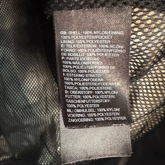 The North Face Boys Hyvent outer layer Lightweight Water Wind Resistant Jacket - Picture 5 of 7